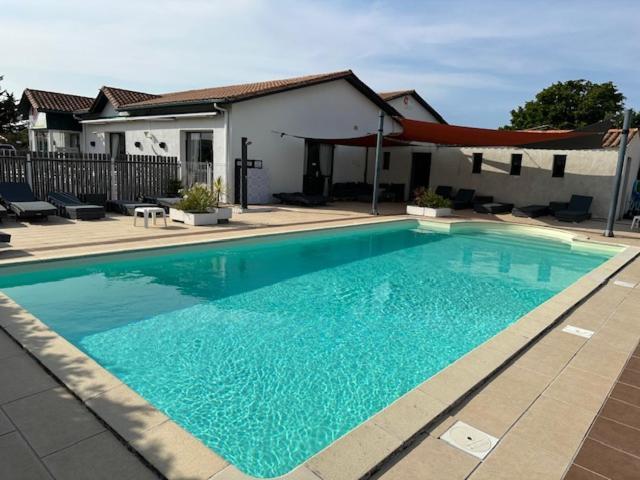 Готель Les Jardins D'Oleron Сен-П'єрр-д'Олерон Екстер'єр фото