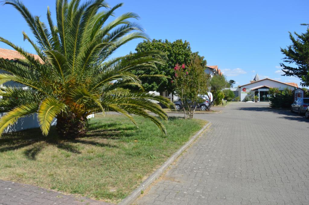 Готель Les Jardins D'Oleron Сен-П'єрр-д'Олерон Екстер'єр фото